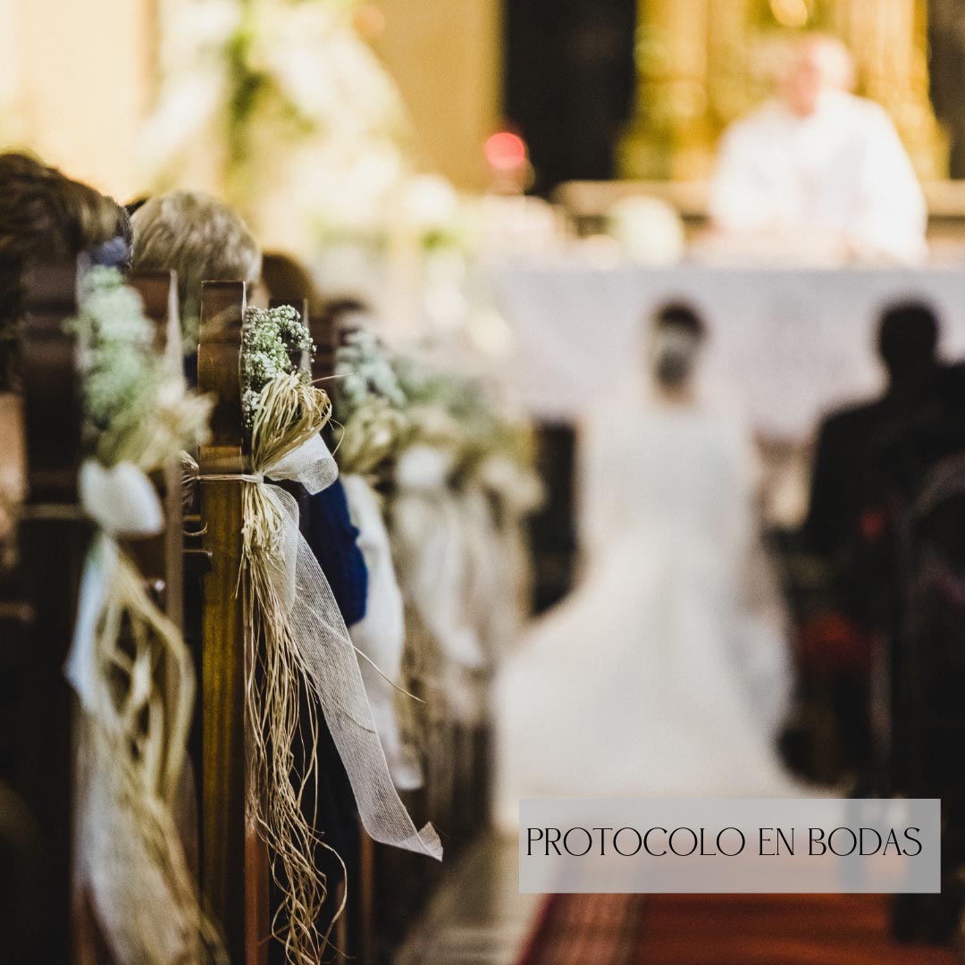 ¿Cuál es el protocolo a seguir en bodas civiles y en bodas religiosas?